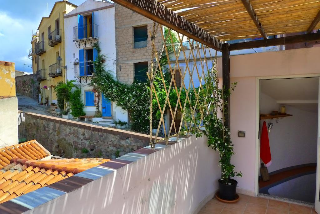 Guesthouse Bosa Di Giuseppe ภายนอก รูปภาพ